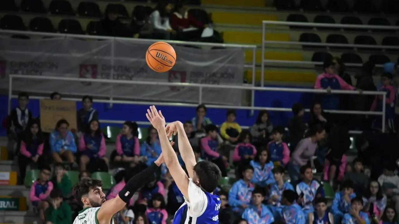 Triple de Pau Trevi&ntilde;o, foto SDP