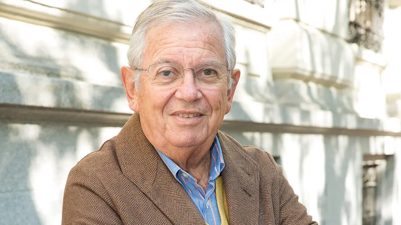 El escritor c&aacute;ntabro Fernando Jauregui, en una foto de archivo.