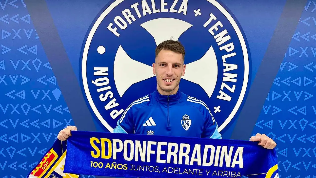 Calder&oacute;n, en su presentaci&oacute;n como blanquiazul.