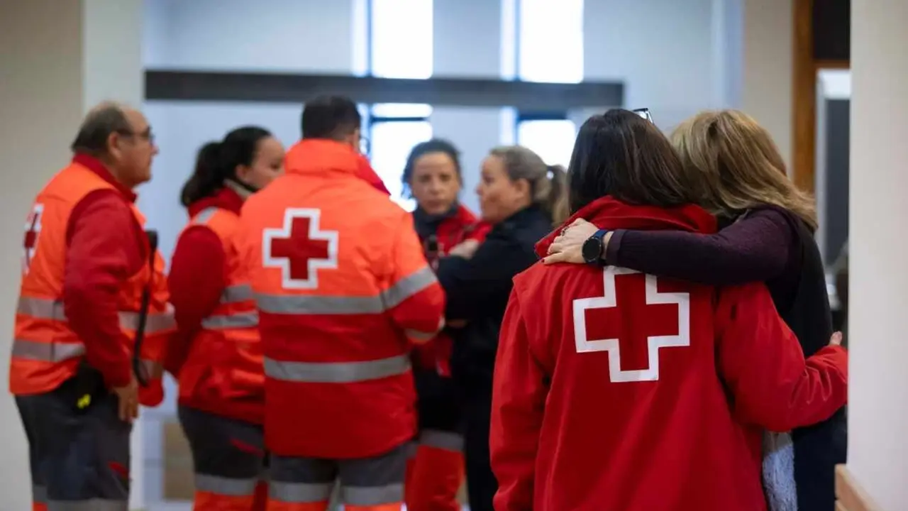 Cruz Roja ha mantenido los equipos de apoyo en todos los funerales por la tragedia ferroviaria.