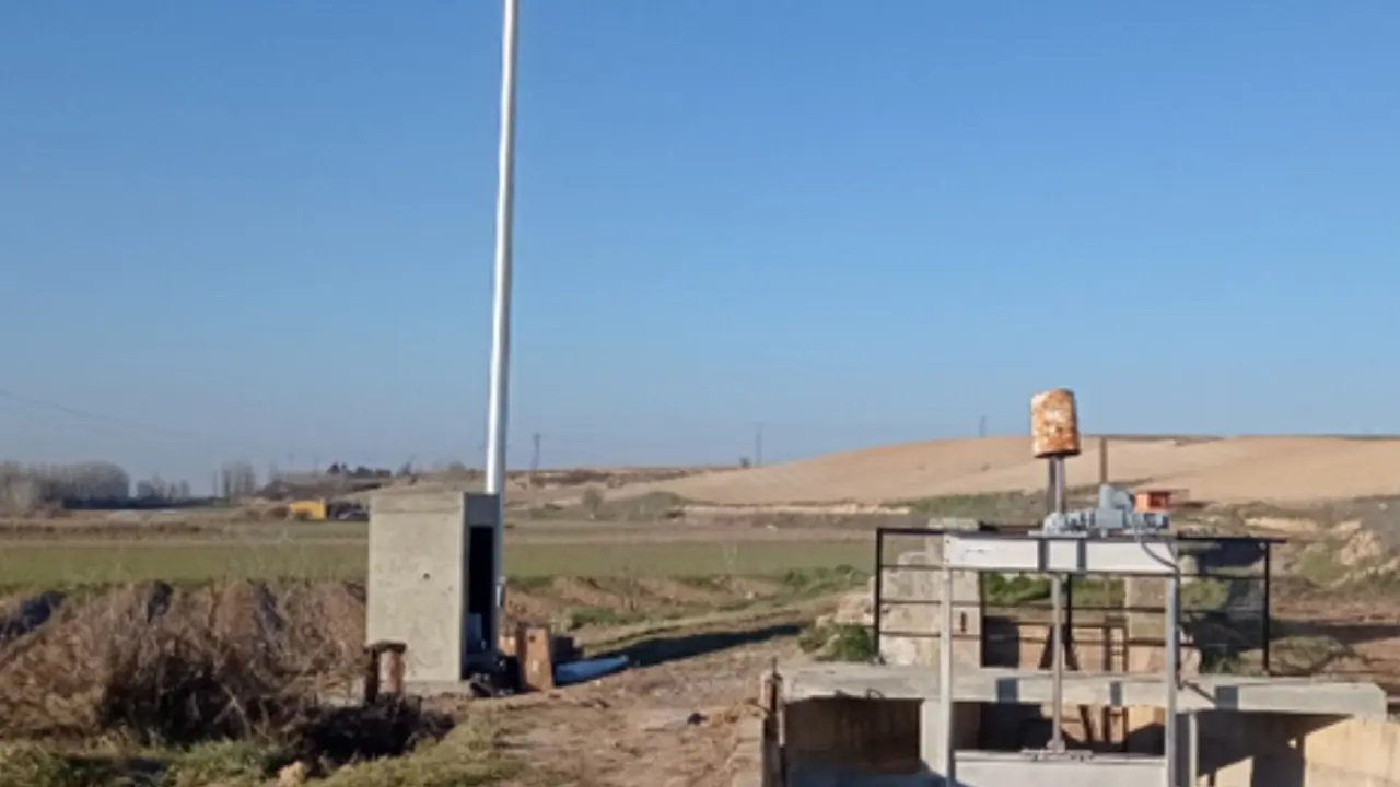 Compuerta automatizada Canal de Casta&ntilde;&oacute;n