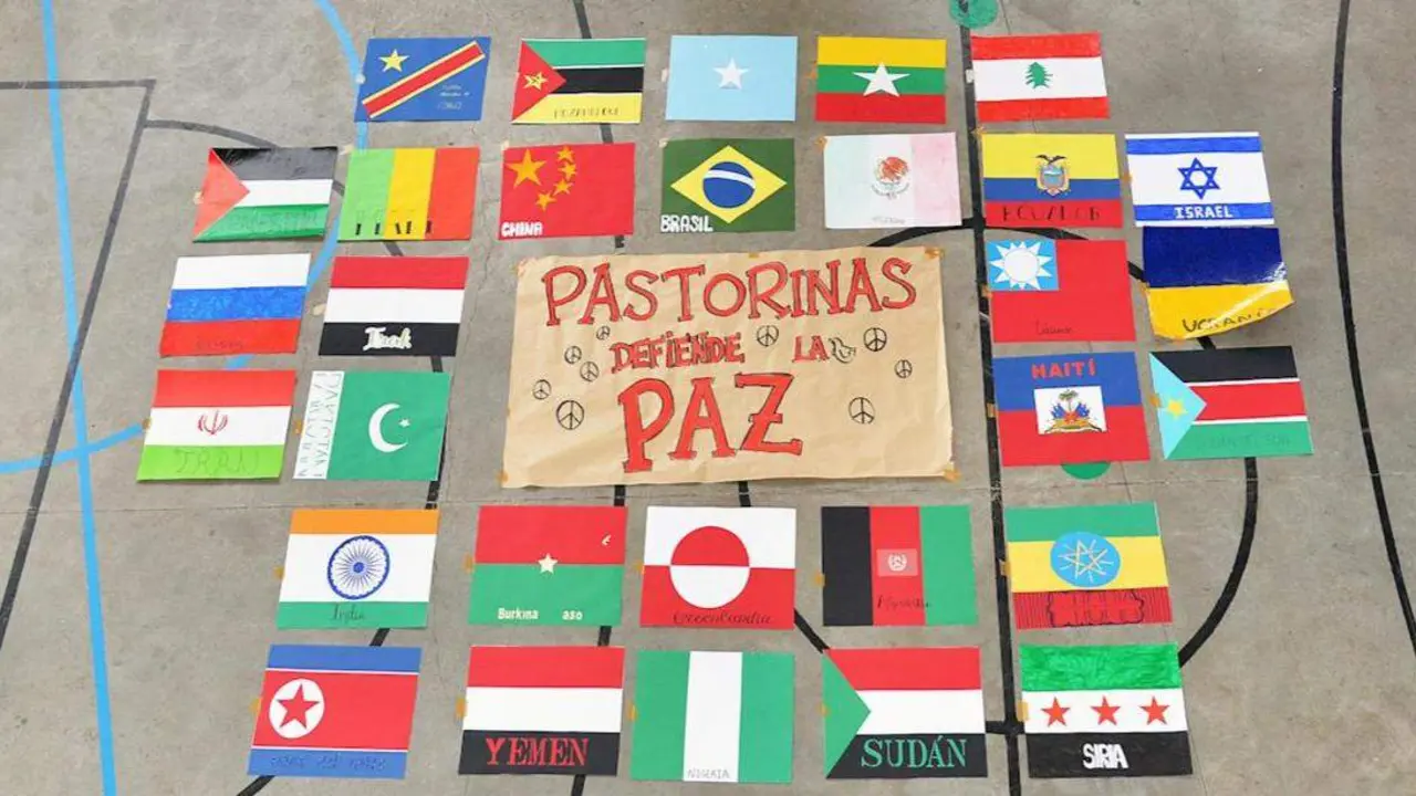 Bajo el lema &ldquo;Pastorinas defiende la Paz&rdquo;, los alumnos elaboraron un v&iacute;deo y leyeron manifiestos. Foto: DP