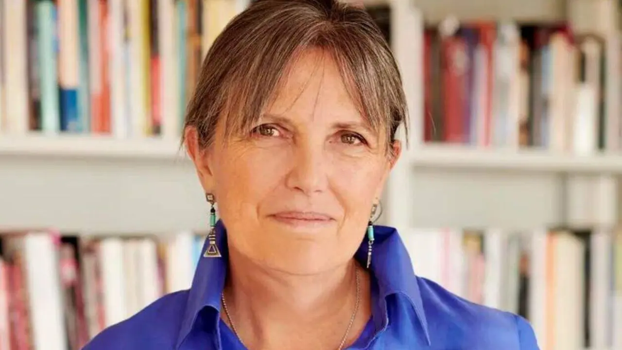 Claudia Pi&ntilde;eiro