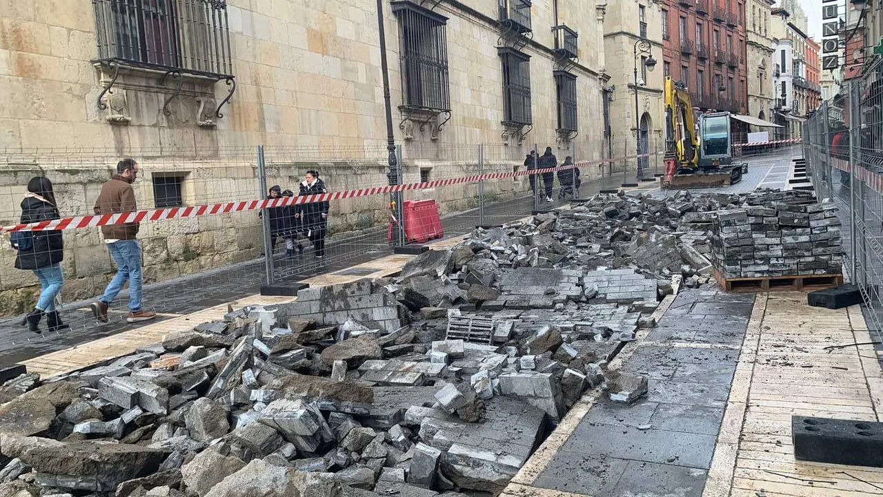 Obras en la Calle Ancha de Le&oacute;n (6)