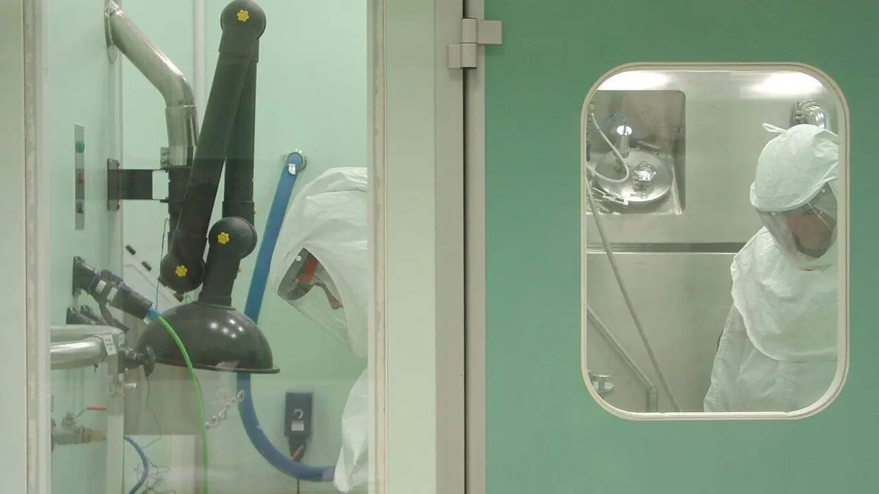 Imagen de un laboratorio de Le&oacute;n Farma