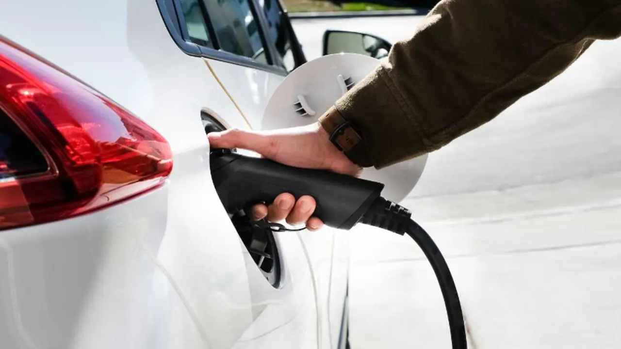 Cargador-coche-electrico