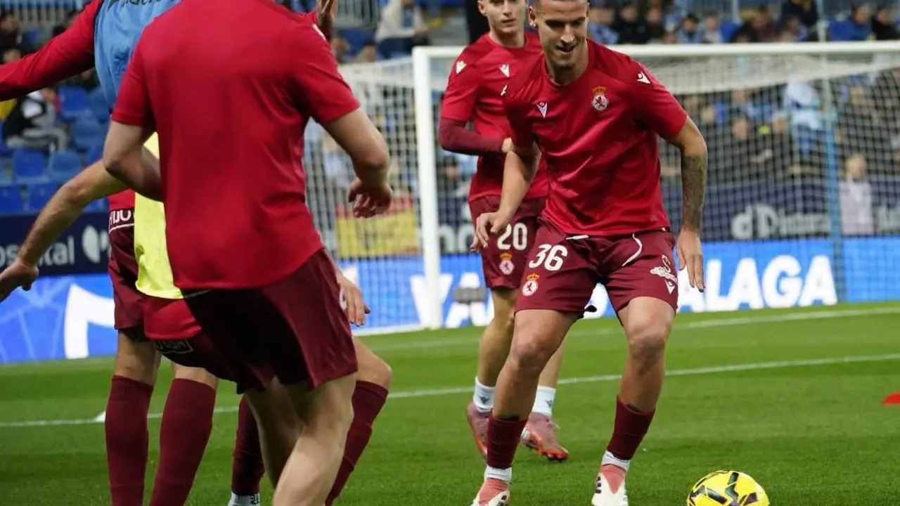 Barzic, durante el calentamiento previo al partido.