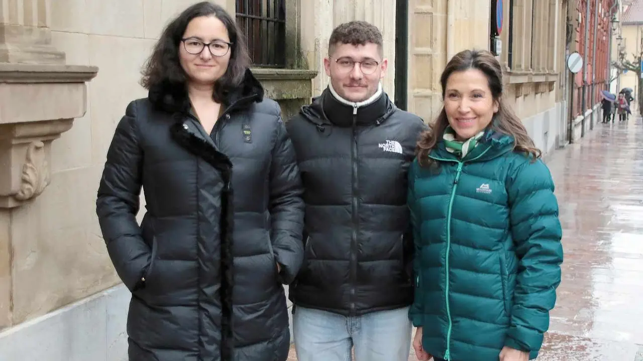 Acto de presentaci&oacute;n de la candidatura de la colaci&oacute;n Izquierda Unida, Movimiento Sumar, Verdes Equo: En com&uacute;n a las Cortes por la provincia de Le&oacute;n. Participan Sergio Carro, de IU; Marina Sastre, de Sumar; y Lisa Mieres, de Verdes Equo. Foto: Peio Garc&iacute;a