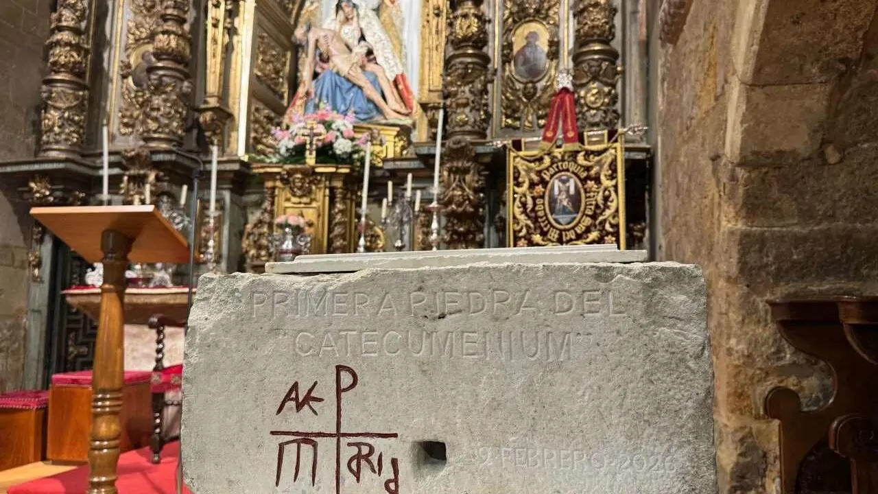 La parroquia de Nuestra Se&ntilde;ora del Mercado bendice el inicio simb&oacute;lico del centro parroquial dedicado a Enrique Garc&iacute;a Centeno.