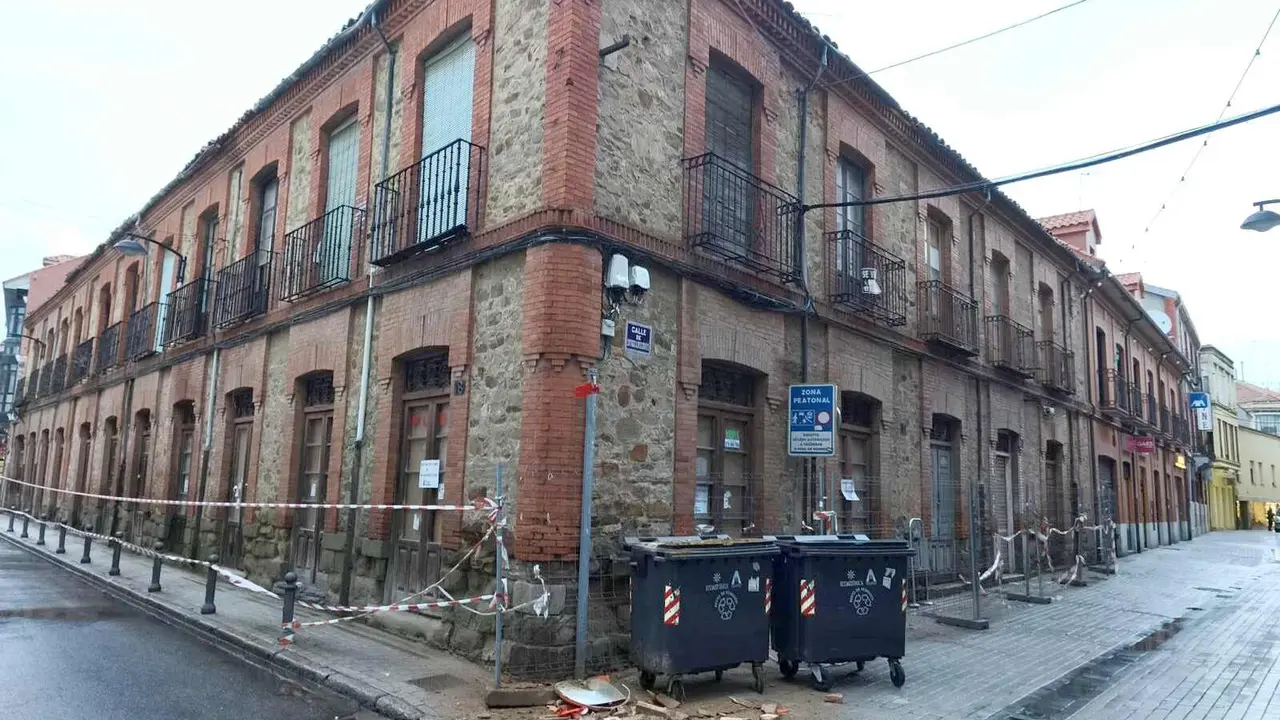 Imagen del inmueble afectado y que presenta un grave estado de deterioro.