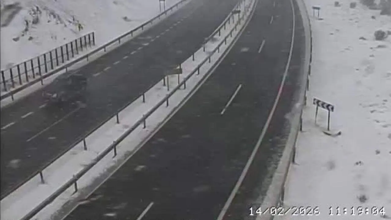 Imagen de las c&aacute;maras de la DGT de la AP-66 este s&aacute;bado. Foto: DGT.