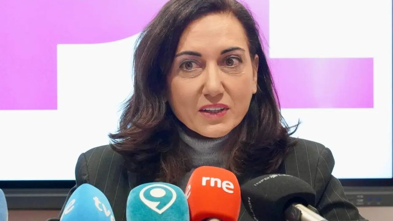 La secretaria general de Uni&oacute;n del Pueblo Leon&eacute;s y candidata a las Cortes de Castilla y Le&oacute;n, Alicia Gallego, y el vicesecretario general de UPL y n&uacute;mero 2 de la lista, Luis Mariano Santos, comparecen para hablar sobre los debates electorales televisados