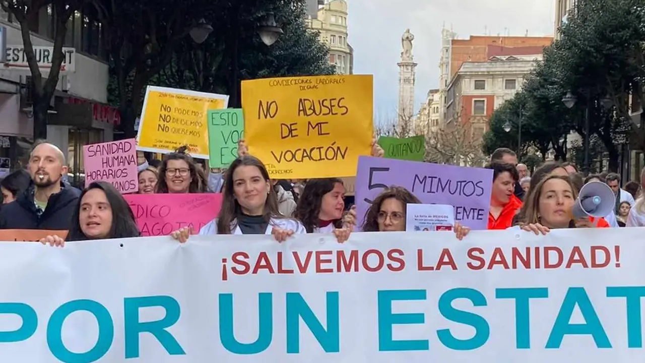 Le&oacute;n acoge una nueva movilizaci&oacute;n de los m&eacute;dicos contra el Estatuto Marco que promueve el Ministerio de Sanidad