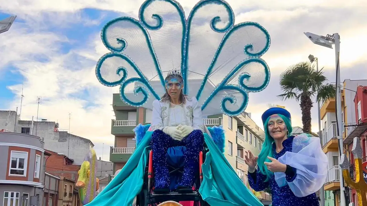 El Carnaval de La Ba&ntilde;eza, declarado de Carnaval de La Ba&ntilde;eza Inter&eacute;s Tur&iacute;stico Nacional, volvi&oacute; a llenar las calles este martes de color, m&uacute;sica y participaci&oacute;n en una jornada divertida, inclusiva y brillante.