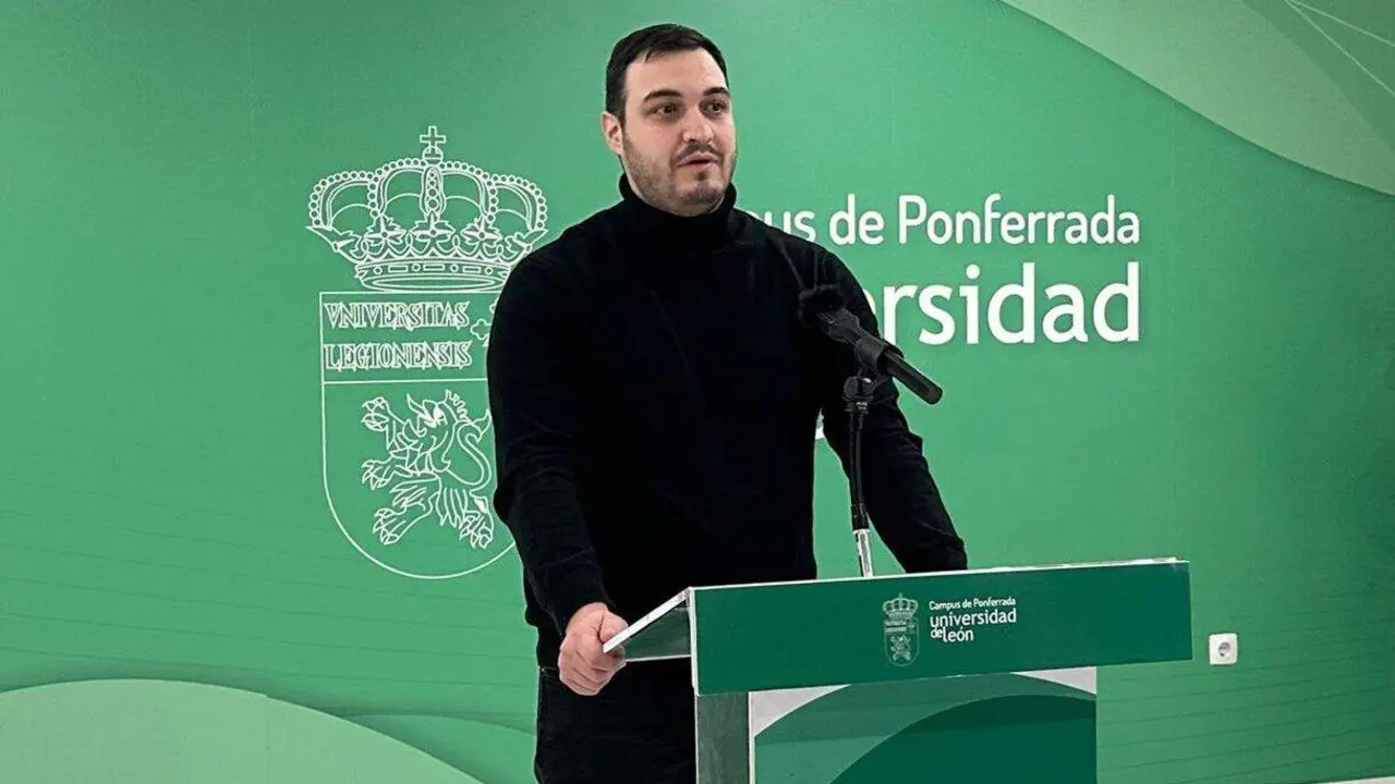 Roi Painceira, director de la Cl&iacute;nica Podol&oacute;gica Universitaria del Campus de Ponferrada