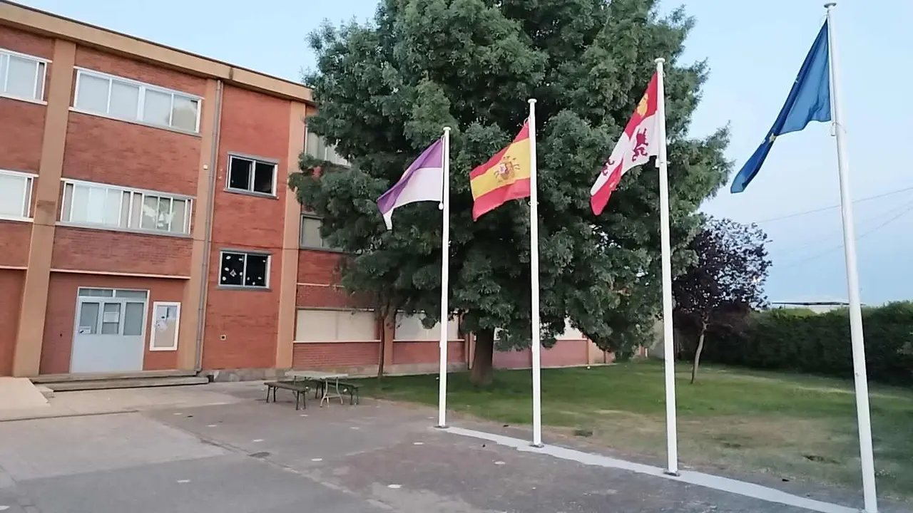 Imagen del CEIP Bernardino P&eacute;rez de Valencia de Don Juan.