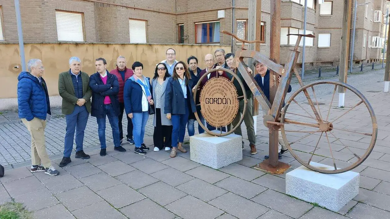 Visita a La Pola de Gord&oacute;n 1