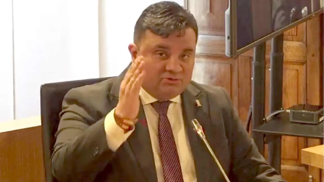 Prieto Olite, durante un pleno de la Diputaci&oacute;n de Le&oacute;n.