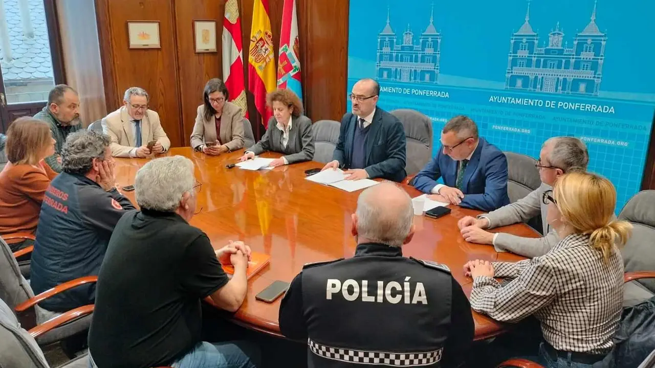 Imagen del Cecop en el transcurso de su &uacute;ltima reuni&oacute;n.