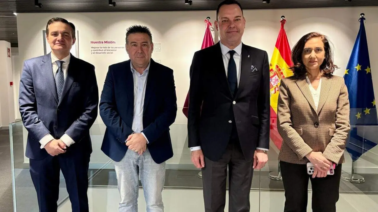 Sobrino, Santos, Viejo y Gallego, antes de su reuni&oacute;n este viernes en la sede de Fundos. Foto: UPL.