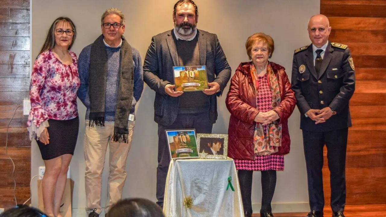 Organizadora, ganador 2017, ganador 2026, ganadora 2018 y ganador 2016