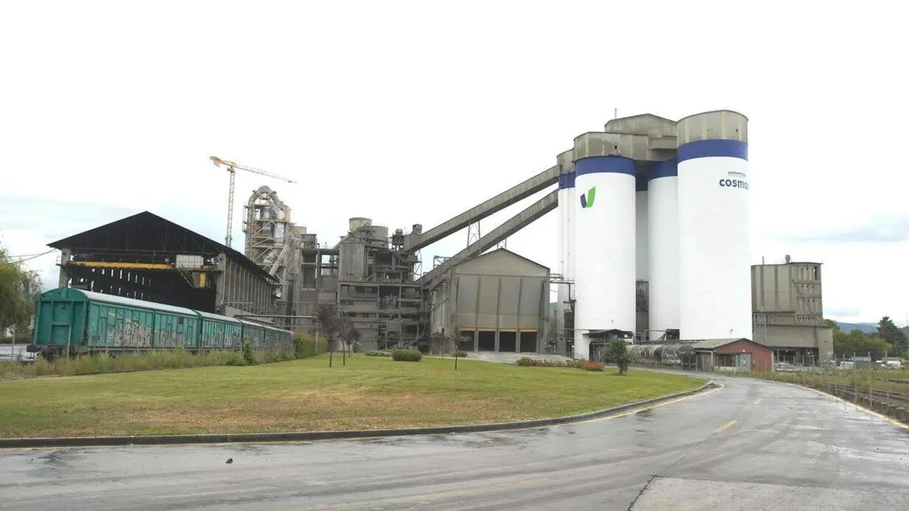 Planta de cementos Cosmos de Toral de los Vados (Le&oacute;n), de la que se cumplen cien a&ntilde;os desde su inauguraci&oacute;n