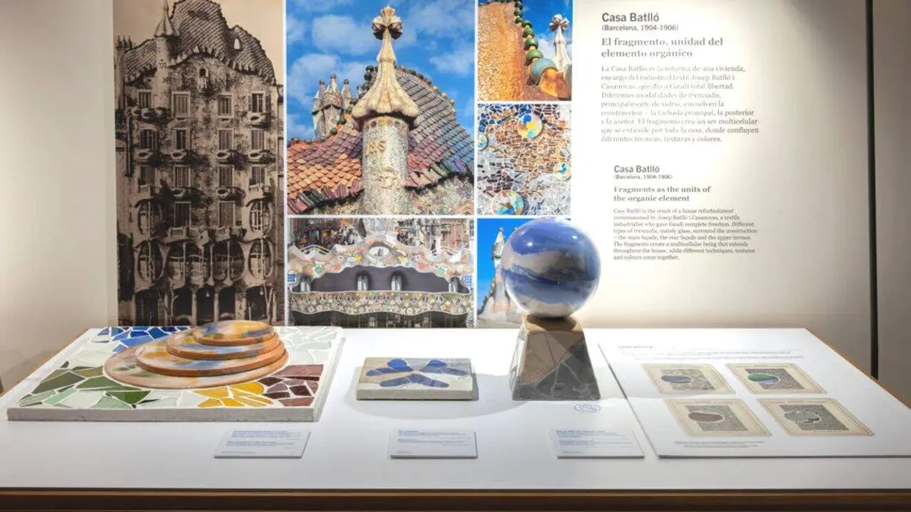 Gaud&iacute; y el trencadis