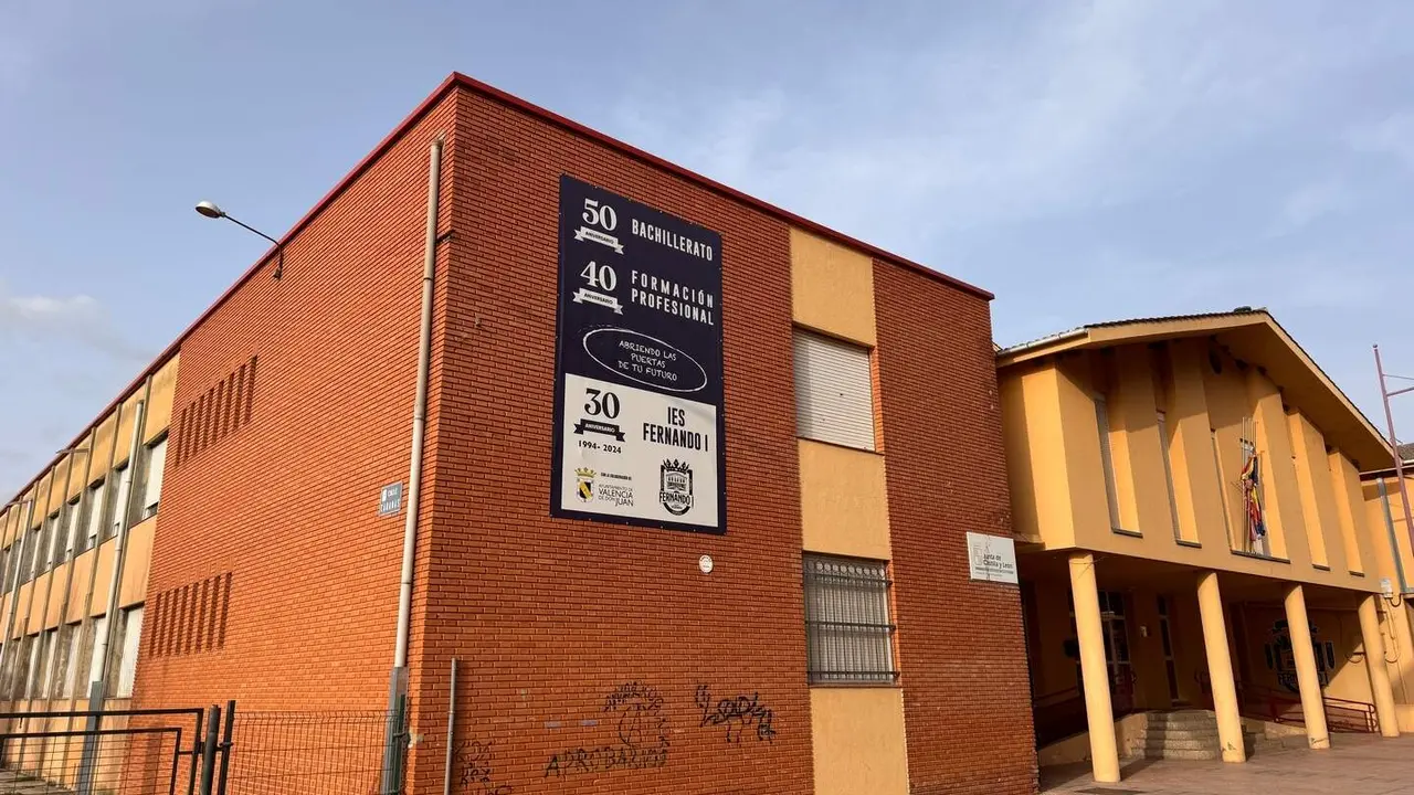 Instituto Fernando I de Valencia De Don Juan.