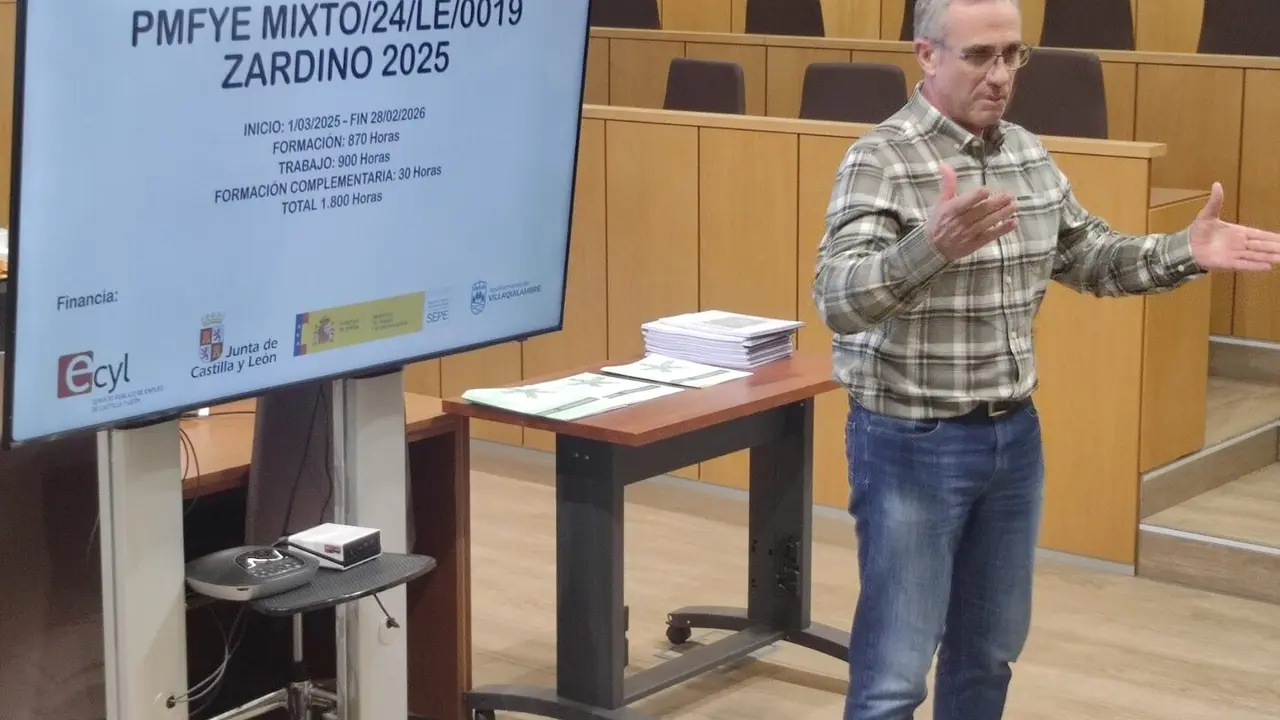 El Ayuntamiento de Villaquilambre pondr&aacute; en marcha este mes una nueva edici&oacute;n del programa mixto de formaci&oacute;n y empleo Zardinos, una iniciativa que contar&aacute; con un presupuesto de 286.000 euros y que permitir&aacute; a diez participantes formarse y trabajar durante doce meses en diferentes actuaciones de mejora en el municipio. En las im&aacute;genes, clausura taller de empleo 'Zardino 2025' e inauguraci&oacute;n Taller de Empleo 'Zardino 2026'.