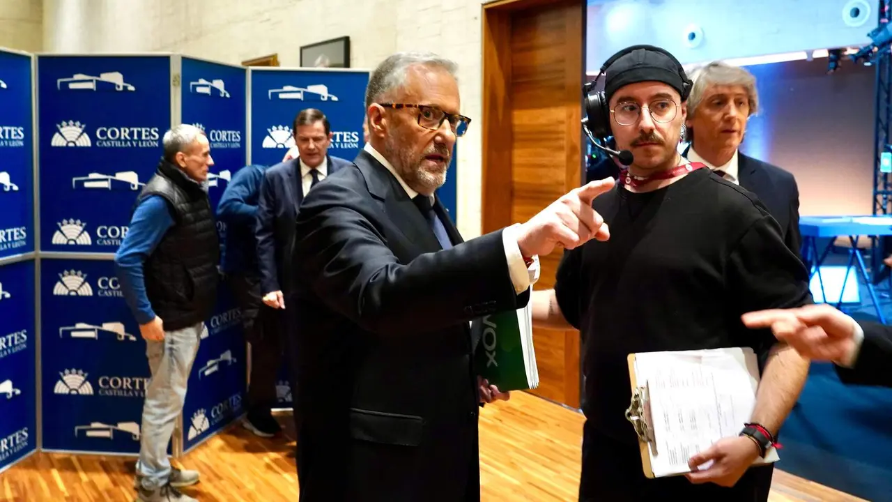 El candidato a la Presidencia de la Junta de VOX, Carlos Poll&aacute;n, al t&eacute;rmino del debate