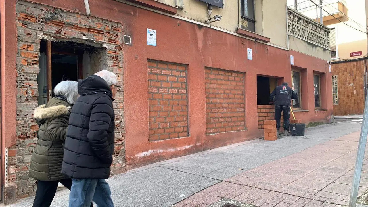 ocupaci&oacute;n tapia bar leon