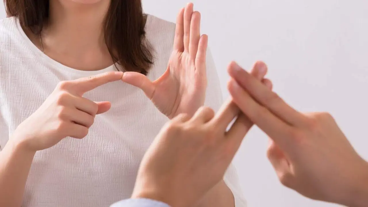 lengua-de-signos-manos