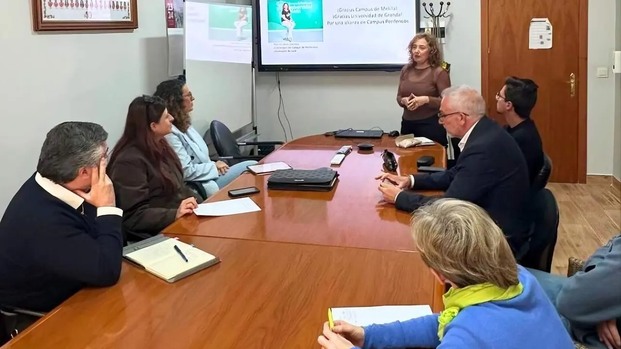 La vicerrectora Pilar Marques visita el campus de la Universidad de Granada, conoce de primera mano su integraci&oacute;n en la vida de la ciudad y aborda los retos y oportunidades de los campus perif&eacute;ricos. Foto: ULE