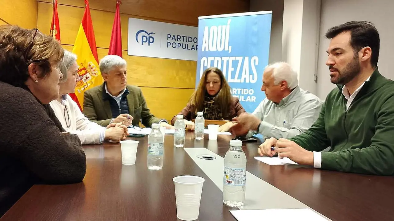 Reuni&oacute;n con Feve