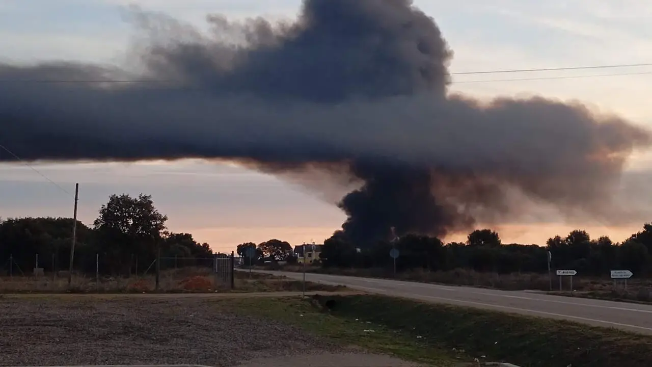 Imagen de la nube t&oacute;xica en la zona de La Ba&ntilde;eza.