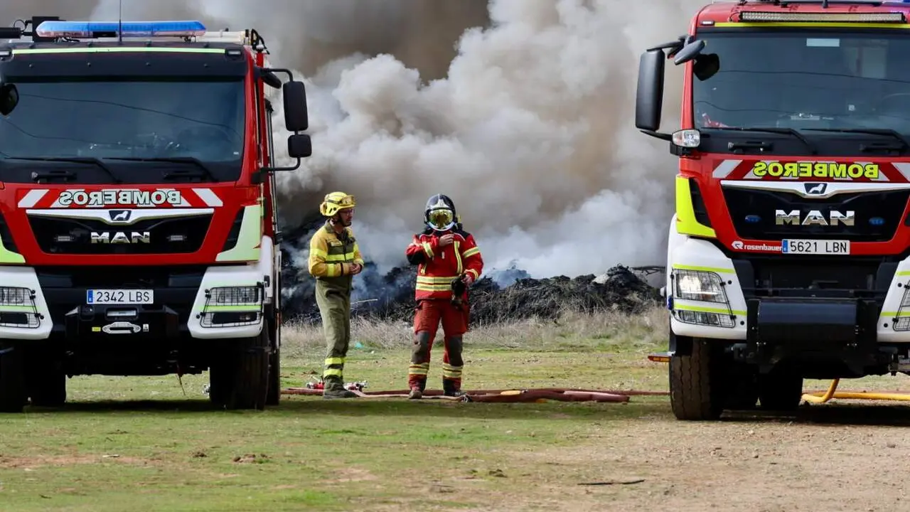 Incendio La Ba&ntilde;eza (3)