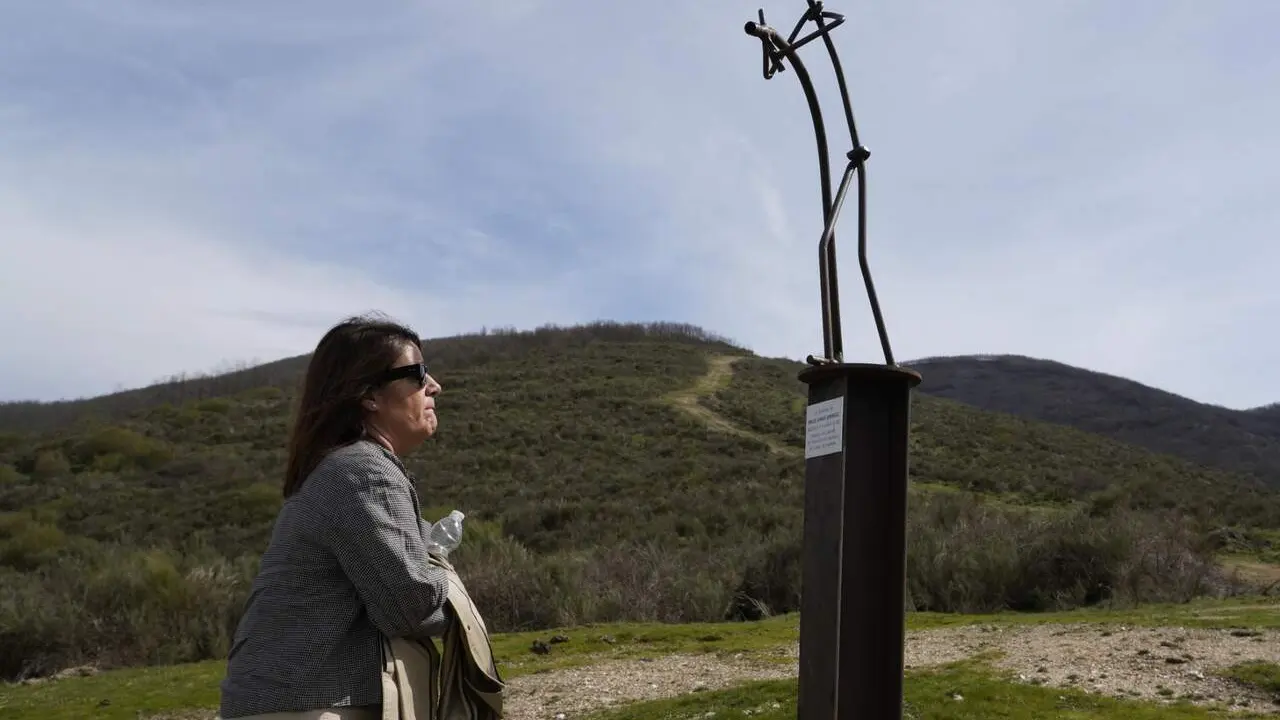 Homenaje al bombero forestal soriano, Nacho Rumbao, fallecido el 17 de agosto en Espinoso de Compludo, durante las labores de extinci&oacute;n del incendio de Llamas de Cabrera. Foto: C&eacute;sar S&aacute;nchez.