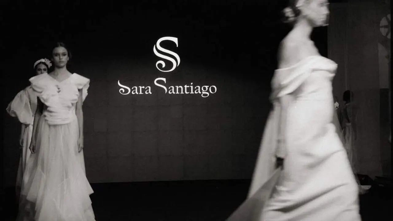 Los dise&ntilde;os de la leonesa Sara Santiago (en la foto) y de Santiago Garc&iacute;a‑Didesant, llegar&aacute;n a la pasarela de la Mercedes‑Benz Fashion Week Madrid. Foto: Sara Santiago.