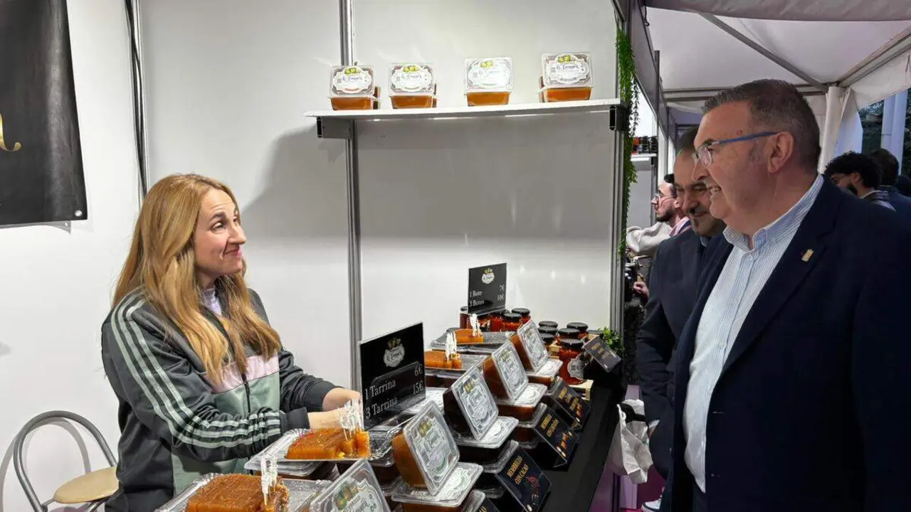 Feria Productos Le&oacute;n Sevilla 4