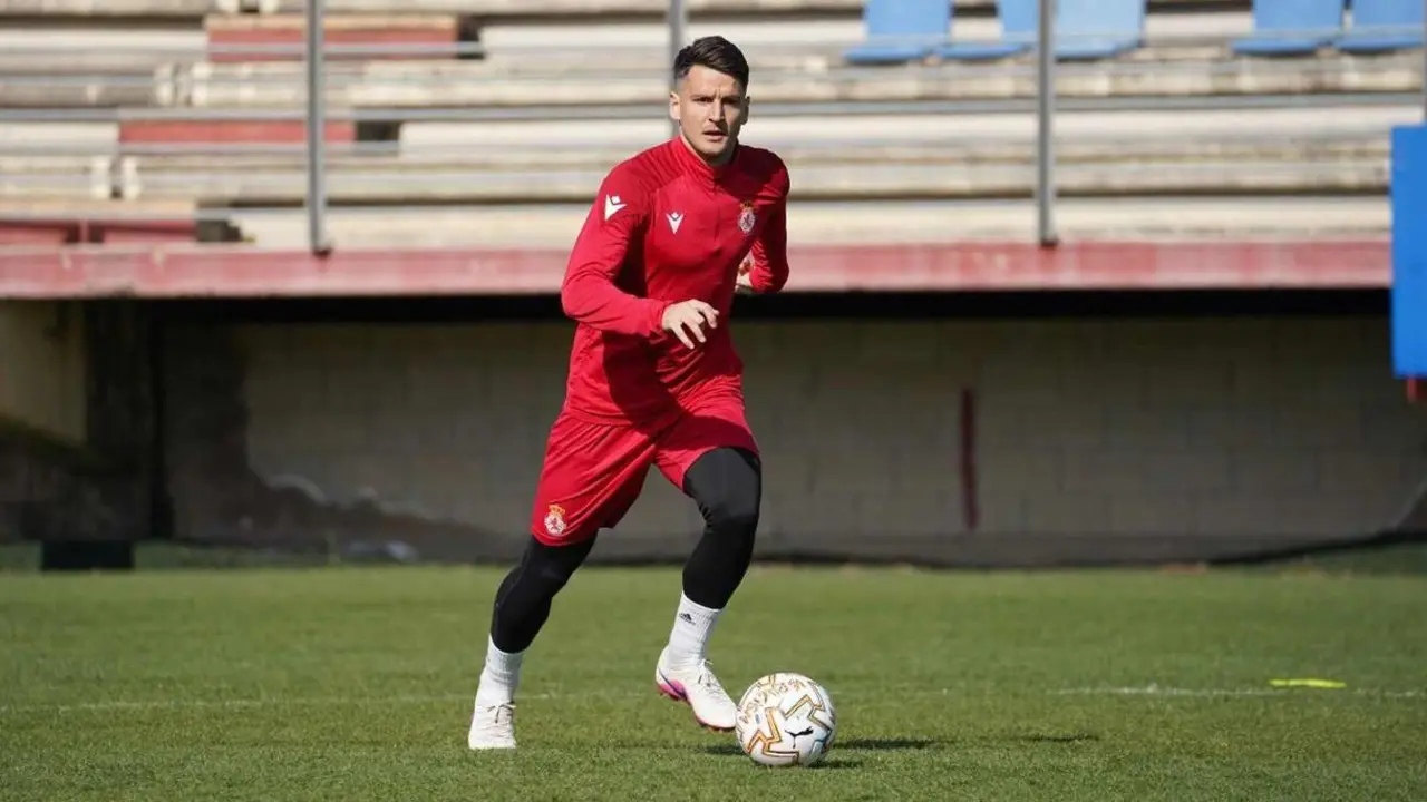 Radoja, durante la &uacute;ltima sesi&oacute;n de trabajo en Puente Castro.