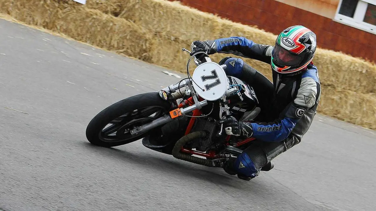 El Gran Premio de La Ba&ntilde;eza es una de las grandes citas deportivas que realiza el Motoclub.