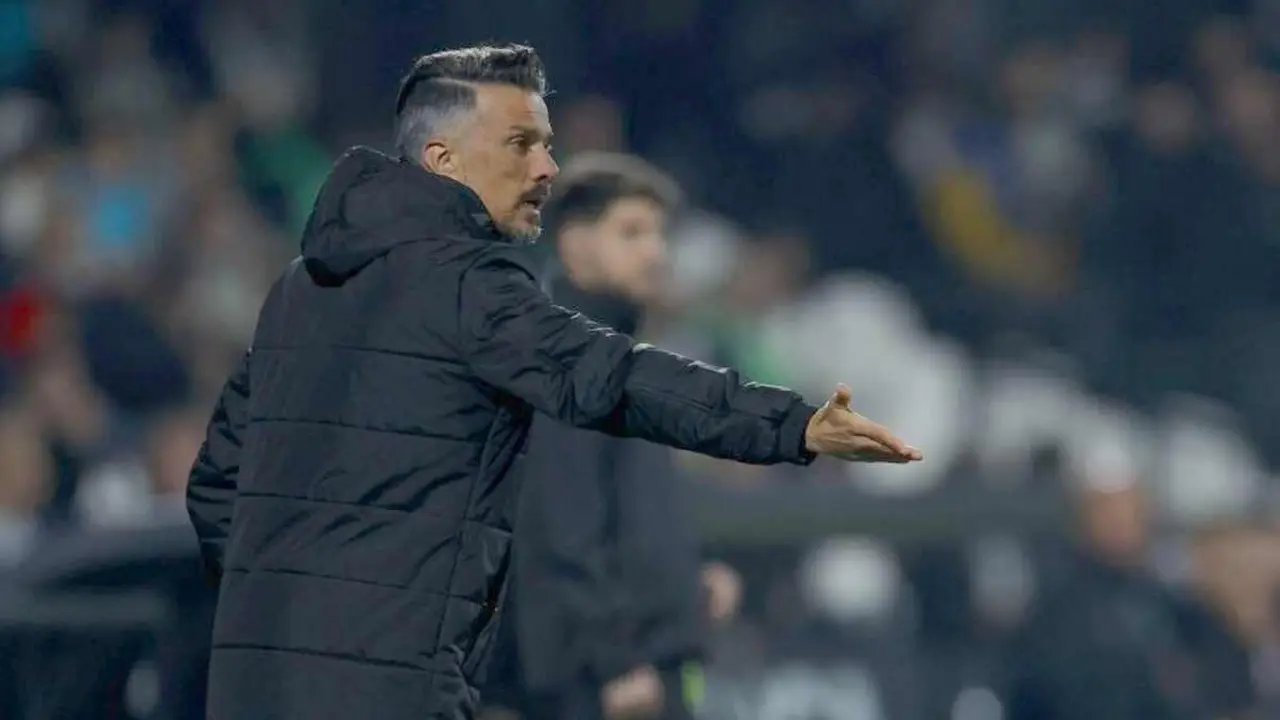 Rub&eacute;n de la Barrera, este lunes, durante el partido en Castalia.