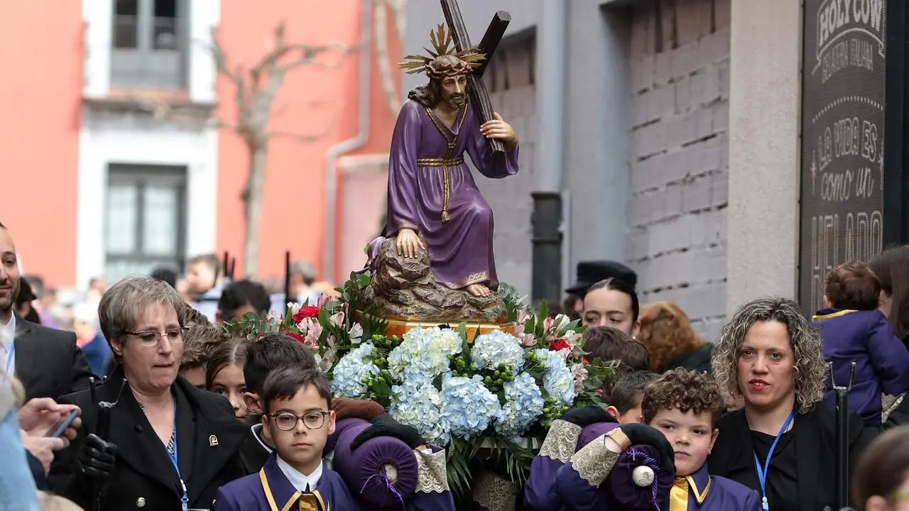 Primera procesi&oacute;n infantil de la Semana Santa de Le&oacute;n organizada la Cofrad&iacute;a de la Agon&iacute;a de Nuestro Se&ntilde;or. Fotos: Peio Garc&iacute;a.