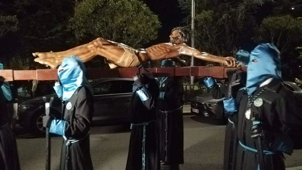 solemne-via-crucis-procesional-san-claudio