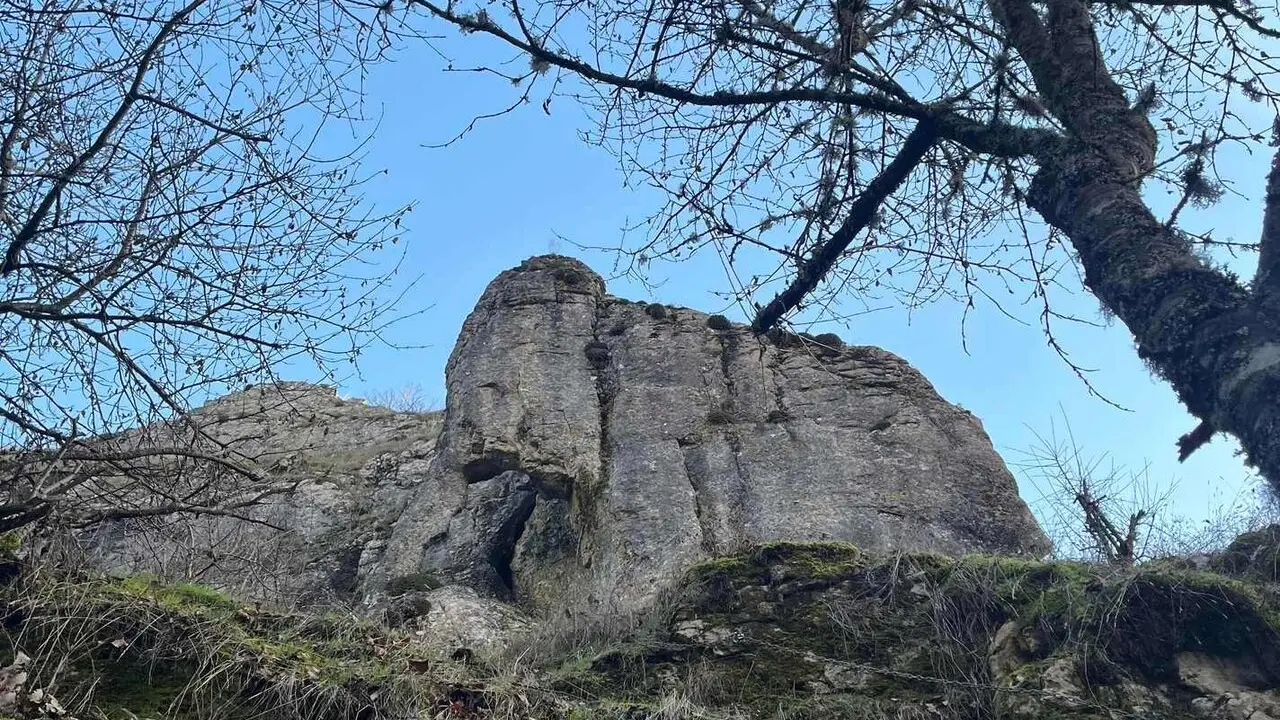 En Oceja de Valdellorma, la conocida Senda del Mamut ha evolucionado desde su inicio en 2022 como proyecto vecinal hasta convertirse en &ldquo;una de las propuestas de naturaleza m&aacute;s singulares del entorno&rdquo;, seg&uacute;n sus organizadores.