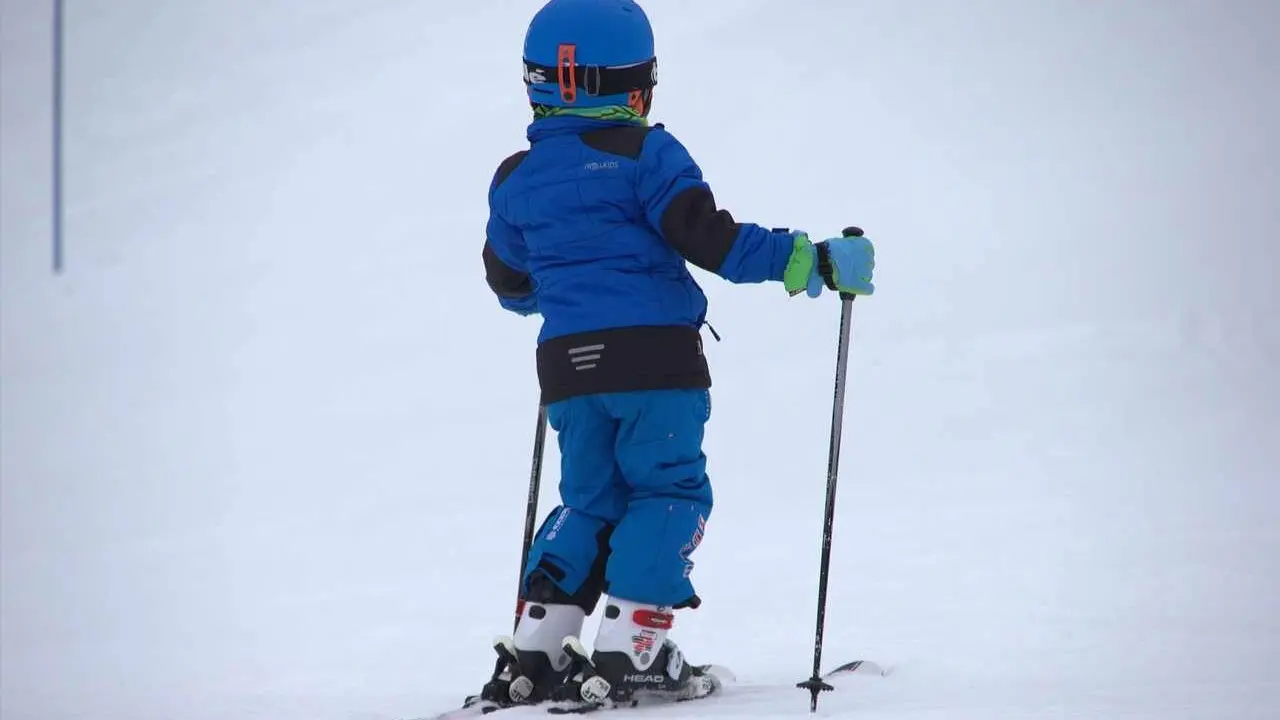 Las estaciones de esqu&iacute; gestionadas por la Diputaci&oacute;n de Le&oacute;n han puesto fin a la campa&ntilde;a invernal con un balance conjunto de 184.709 visitantes desde el arranque de la temporada.