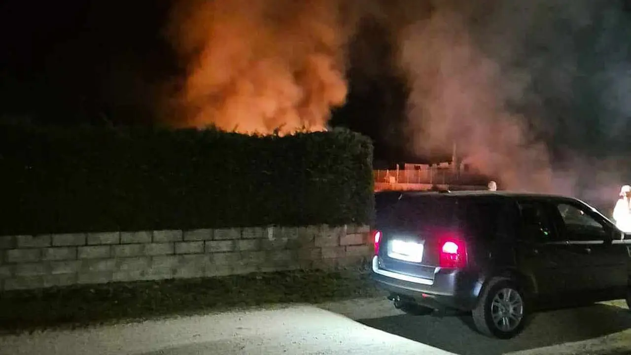 Imagen difundida por los vecinos de la zona afectada por el incendio.