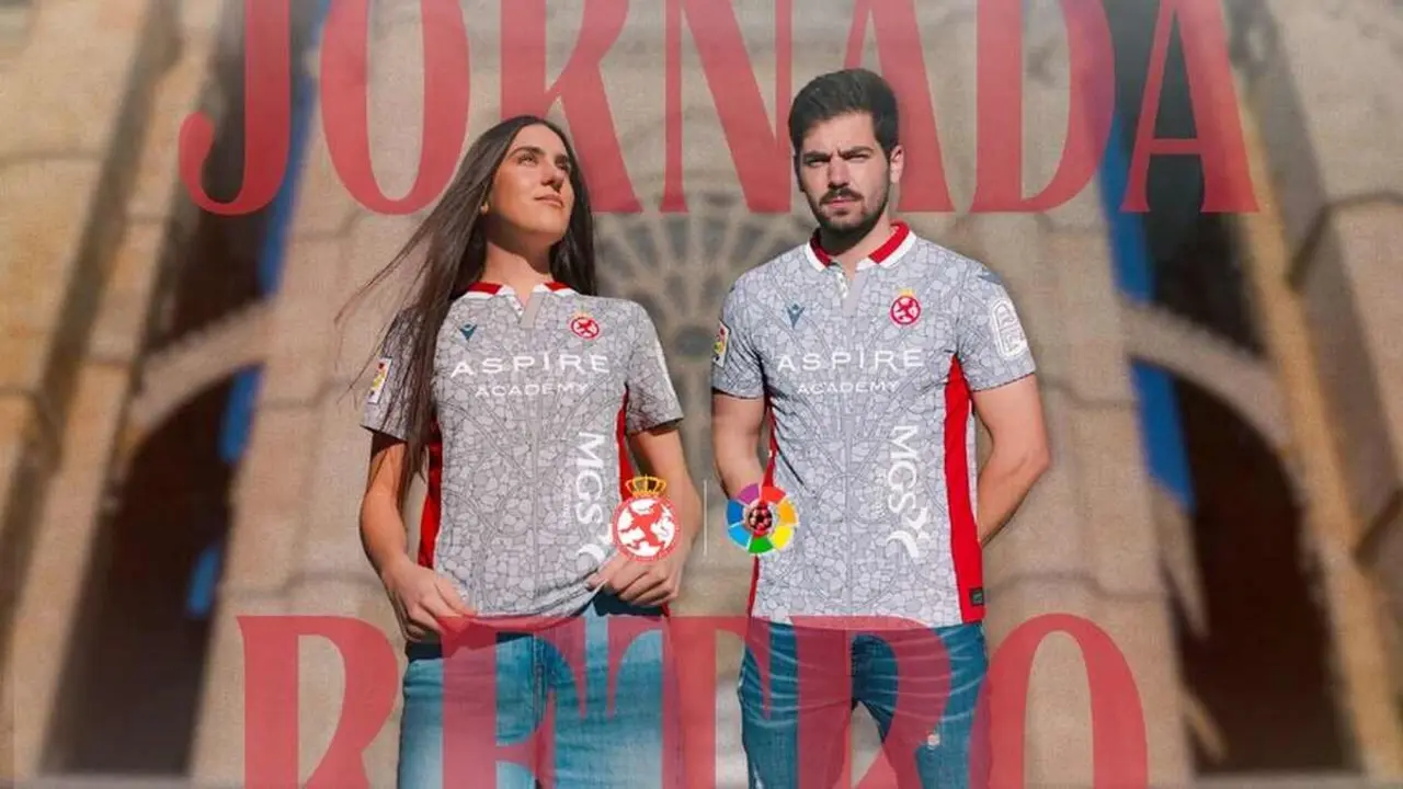 Imagen de la camiseta retro de la Cultural y Deportiva Leonesa.