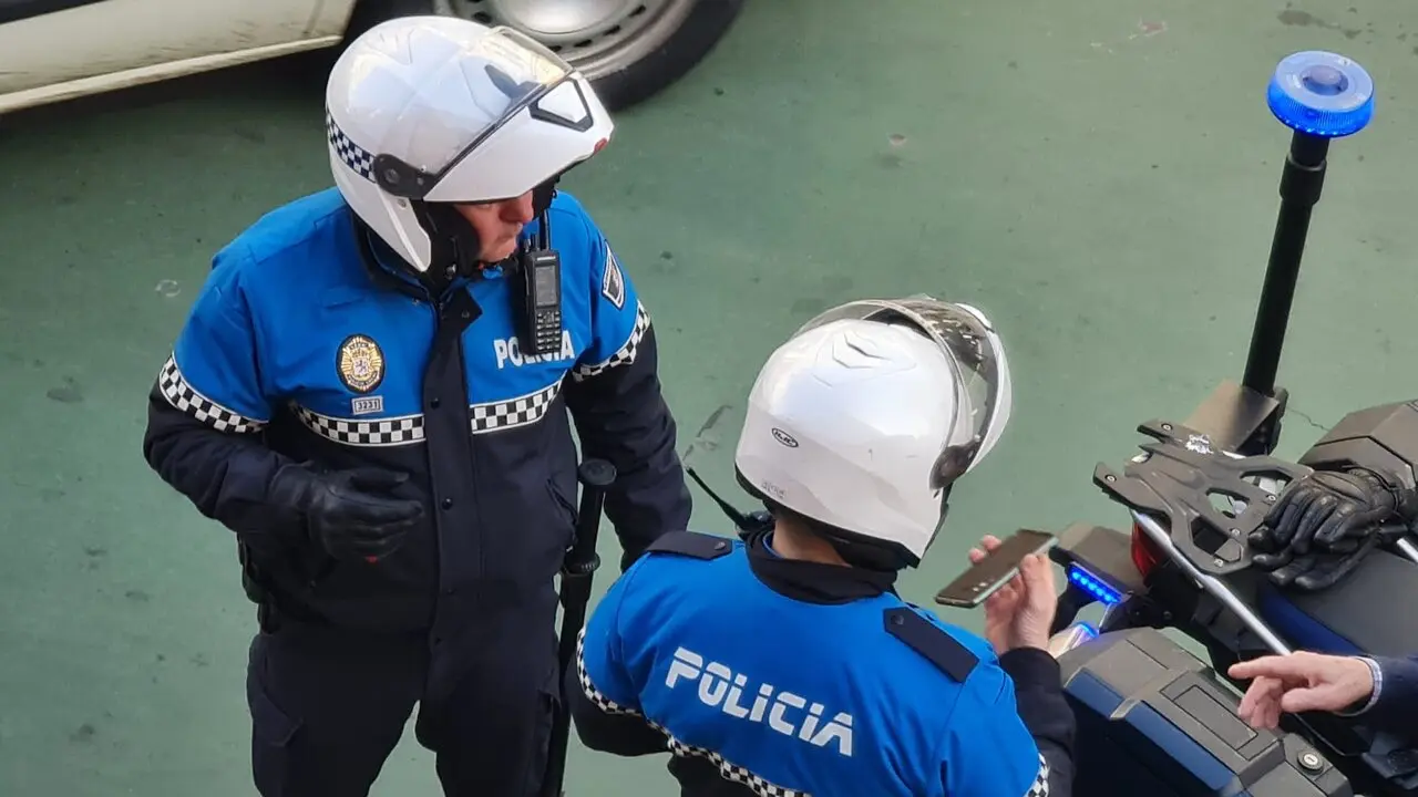 Efectivos de la Polic&iacute;a Local de Le&oacute;n.