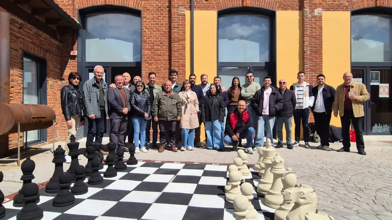 La Agrupaci&oacute;n Socialista de Sahag&uacute;n recibe el Premio Valores tras 122 a&ntilde;os de compromiso. Foto: PSOE.